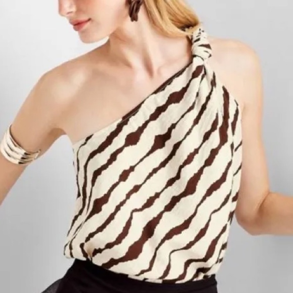 NWT‎ future collective one shoulder zebra top size 2X